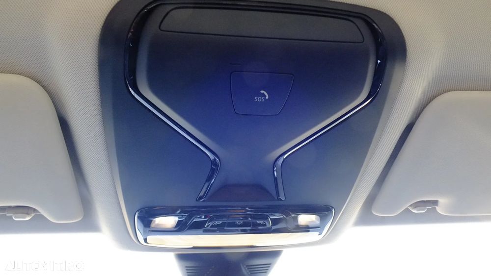 BMW Seria 3 320d Touring Aut. Sport Line - 37