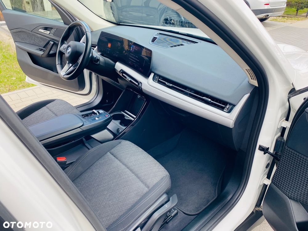 BMW iX1 xDrive30 66.5kWh xLine - 17