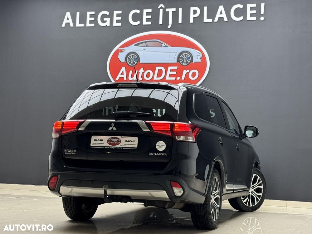 Mitsubishi Outlander - 4