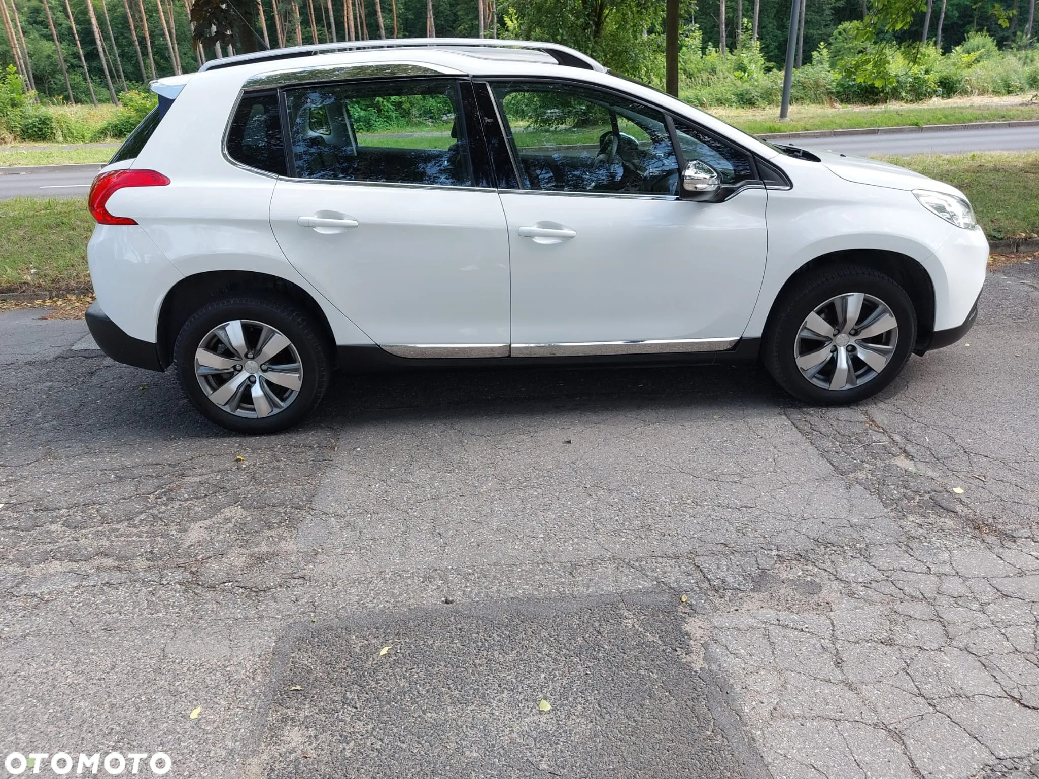 Peugeot 2008 PureTech 82 Allure - 9