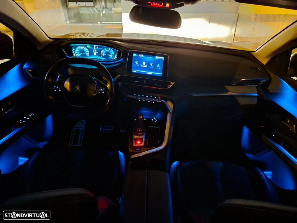 Peugeot 3008 1.6 BlueHDi Crossway EAT6 - 18