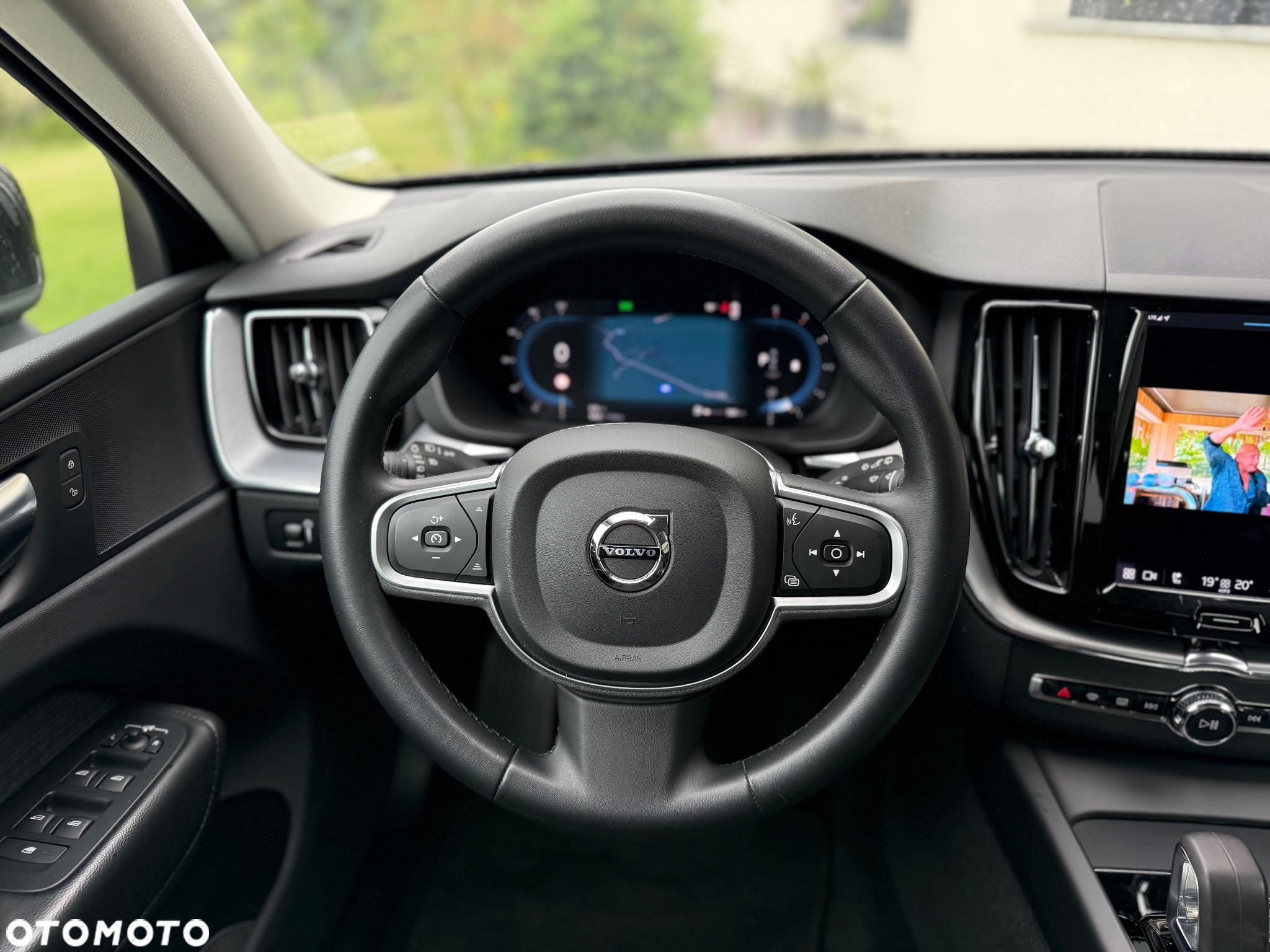 Volvo XC 60 B4 D Geartronic Momentum Pro - 18