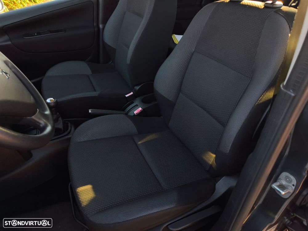 Peugeot 207 1.4 HDi Trendy - 20