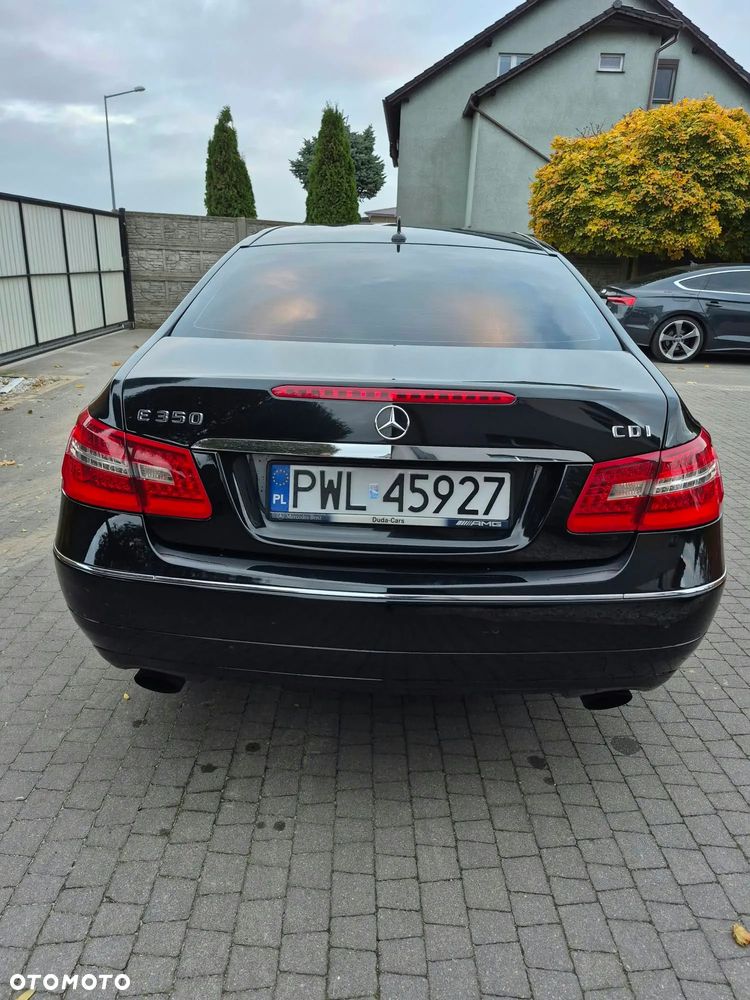 Mercedes-Benz Klasa E 350 CDI BlueEff - 11