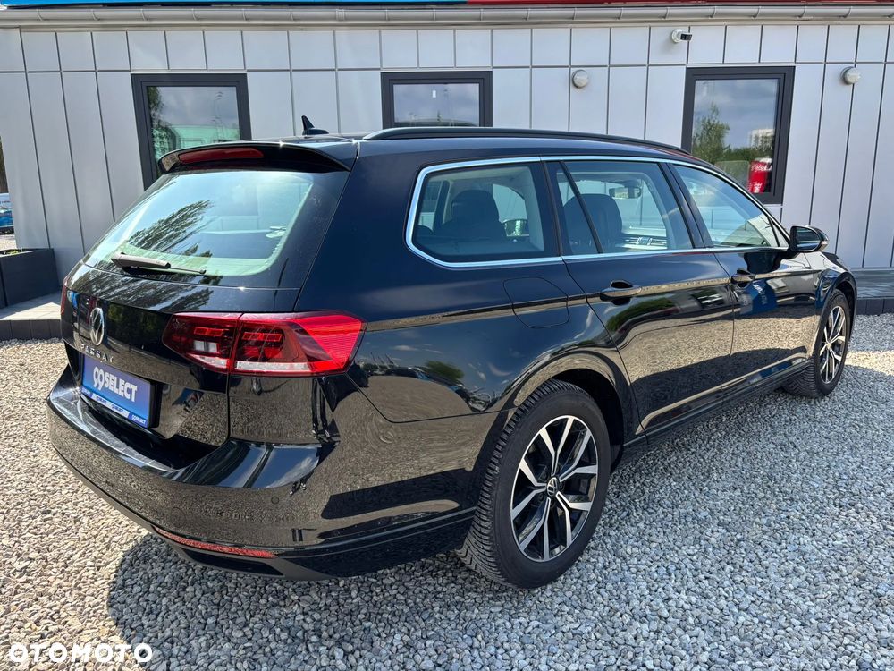 Volkswagen Passat - 5