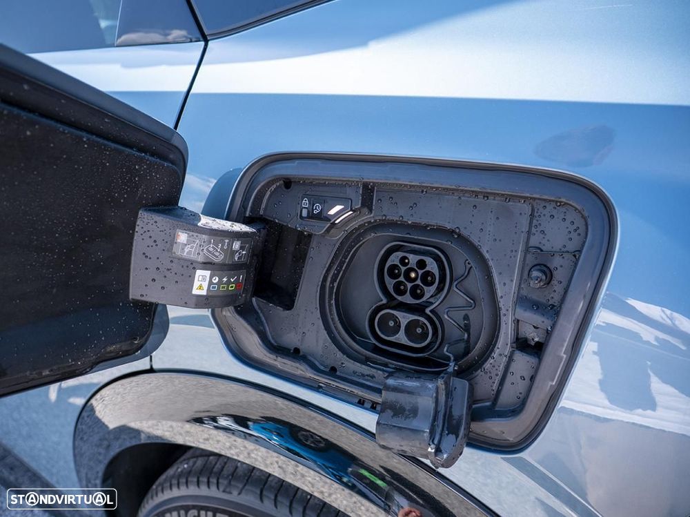 Peugeot E-3008 73 kWh GT - 9