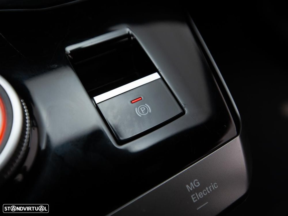 MG MG4 64 kWh Luxury - 22