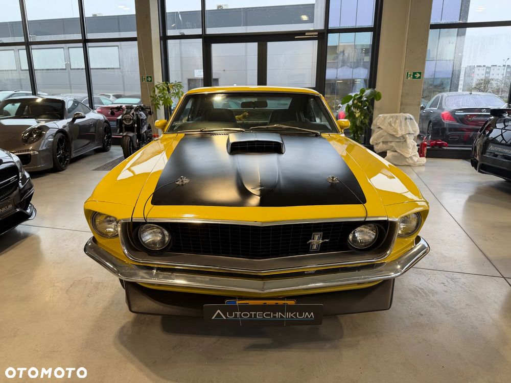 Ford Mustang - 2