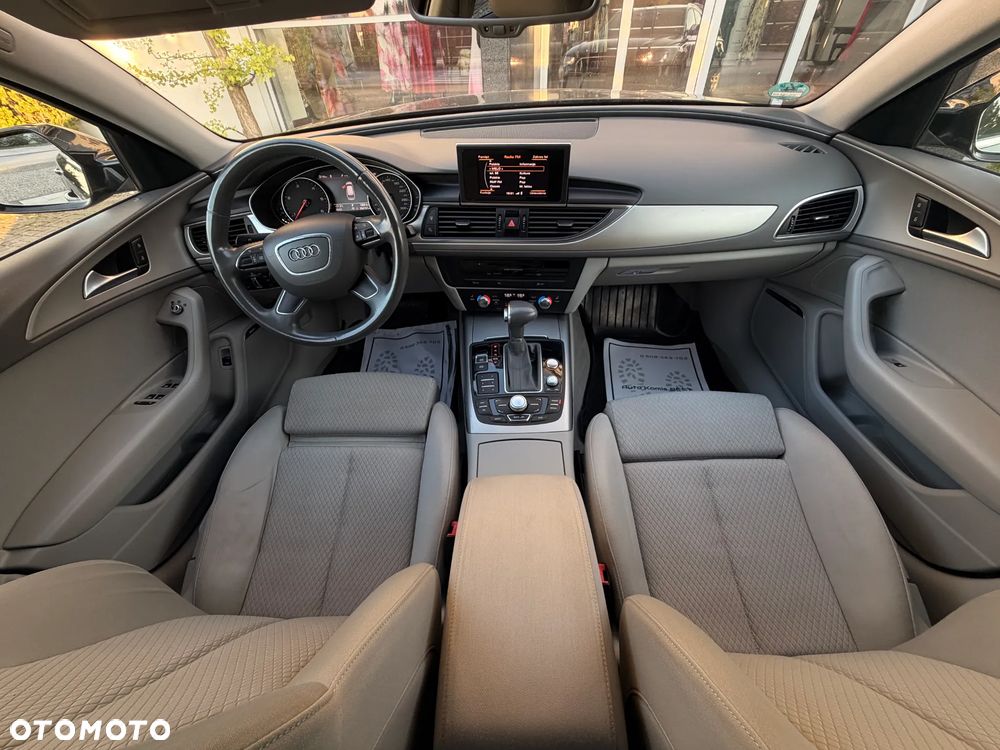 Audi A4 Limousine - 16