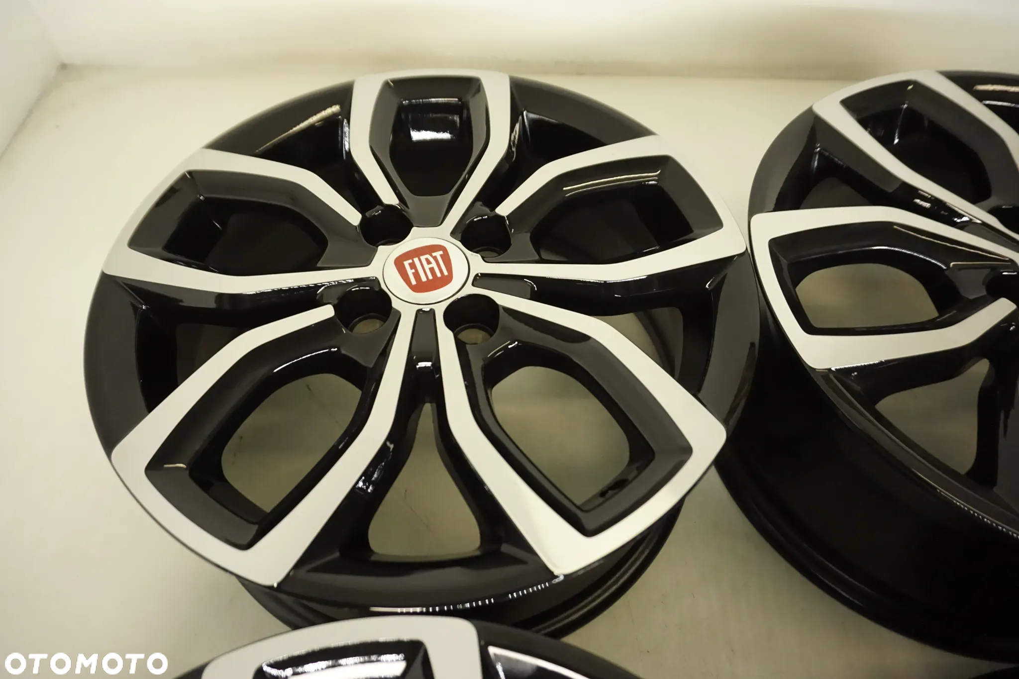 FELGI  ALUMINIOWE 16 FIAT GRANDE PUNTO PUNTO EVO 4X100 - 3