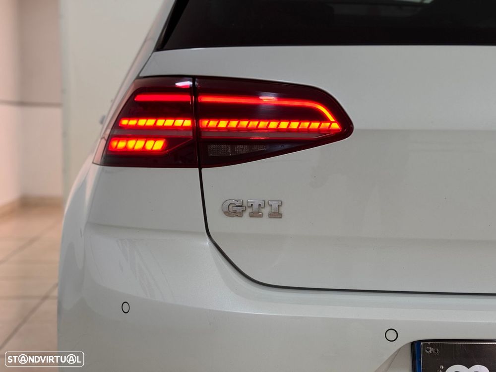 VW Golf 2.0 TSi GTi DSG Performance - 12
