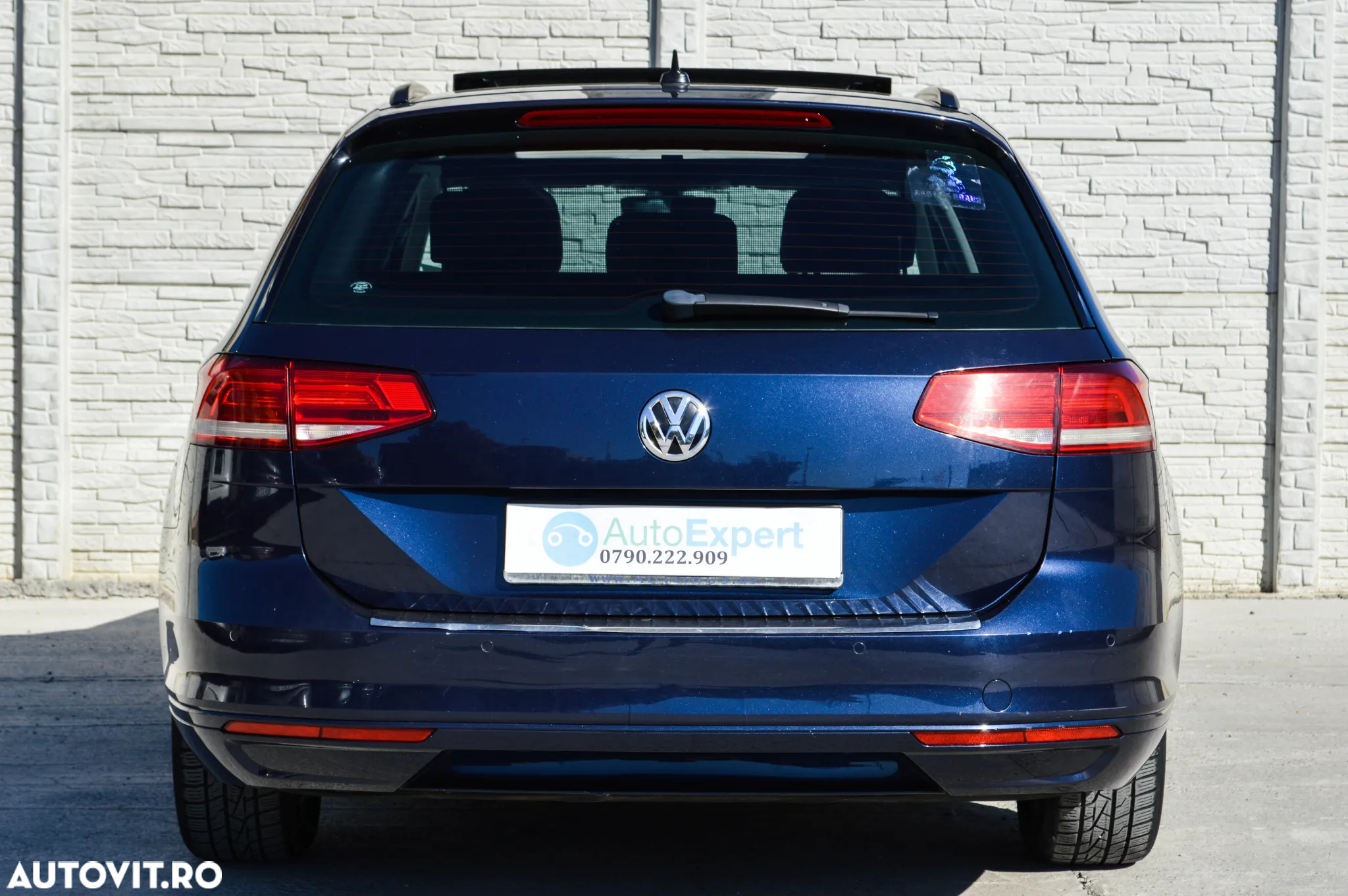 Volkswagen Passat Variant 2.0 TDI DSG (BlueMotion Technology) Comfortline - 14