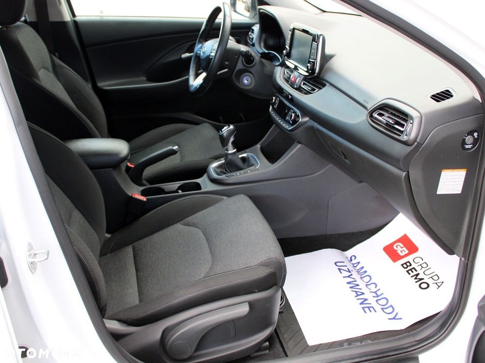 Hyundai i30 1.5 T-GDI 48V Smart - 16