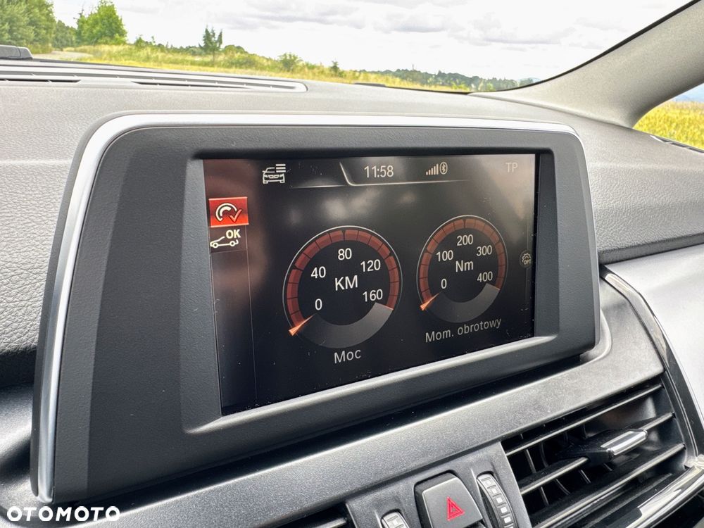 BMW Seria 2 218d Sport-Aut Advantage - 30