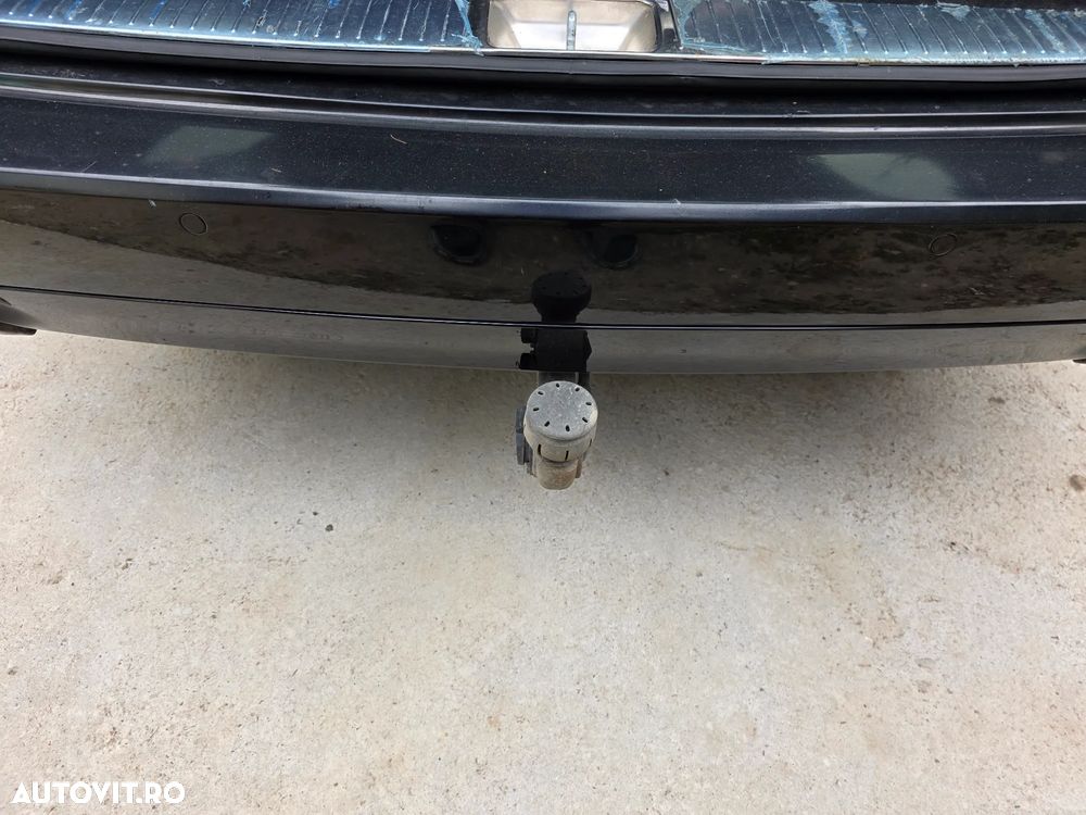 Mercedes-Benz E 220 CDI DPF BlueEFFICIENCY 7G-TRONIC Avantgarde - 22