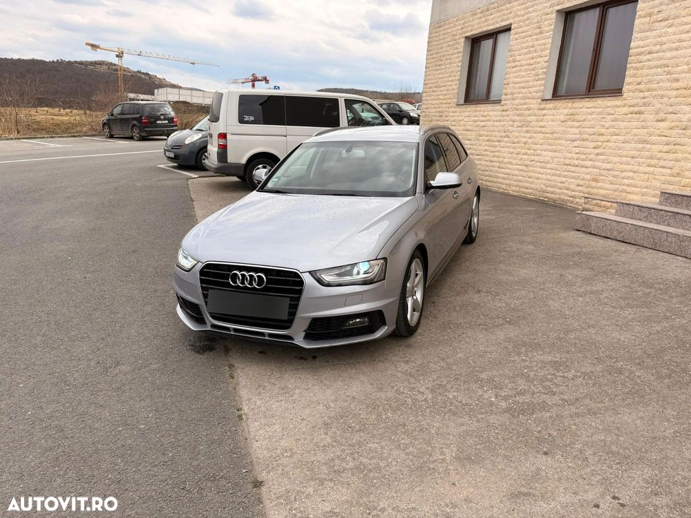 Audi A4 Avant 2.0 TDI DPF clean multitronic S line Sportpaket - 2
