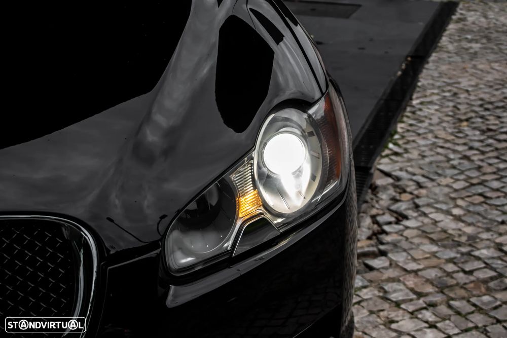 Jaguar XF 3.0 D V6 S Luxury - 8