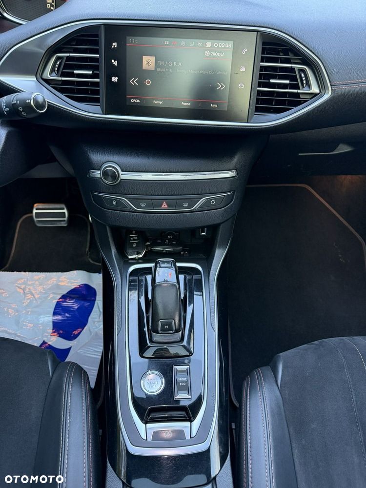 Peugeot 308 - 35
