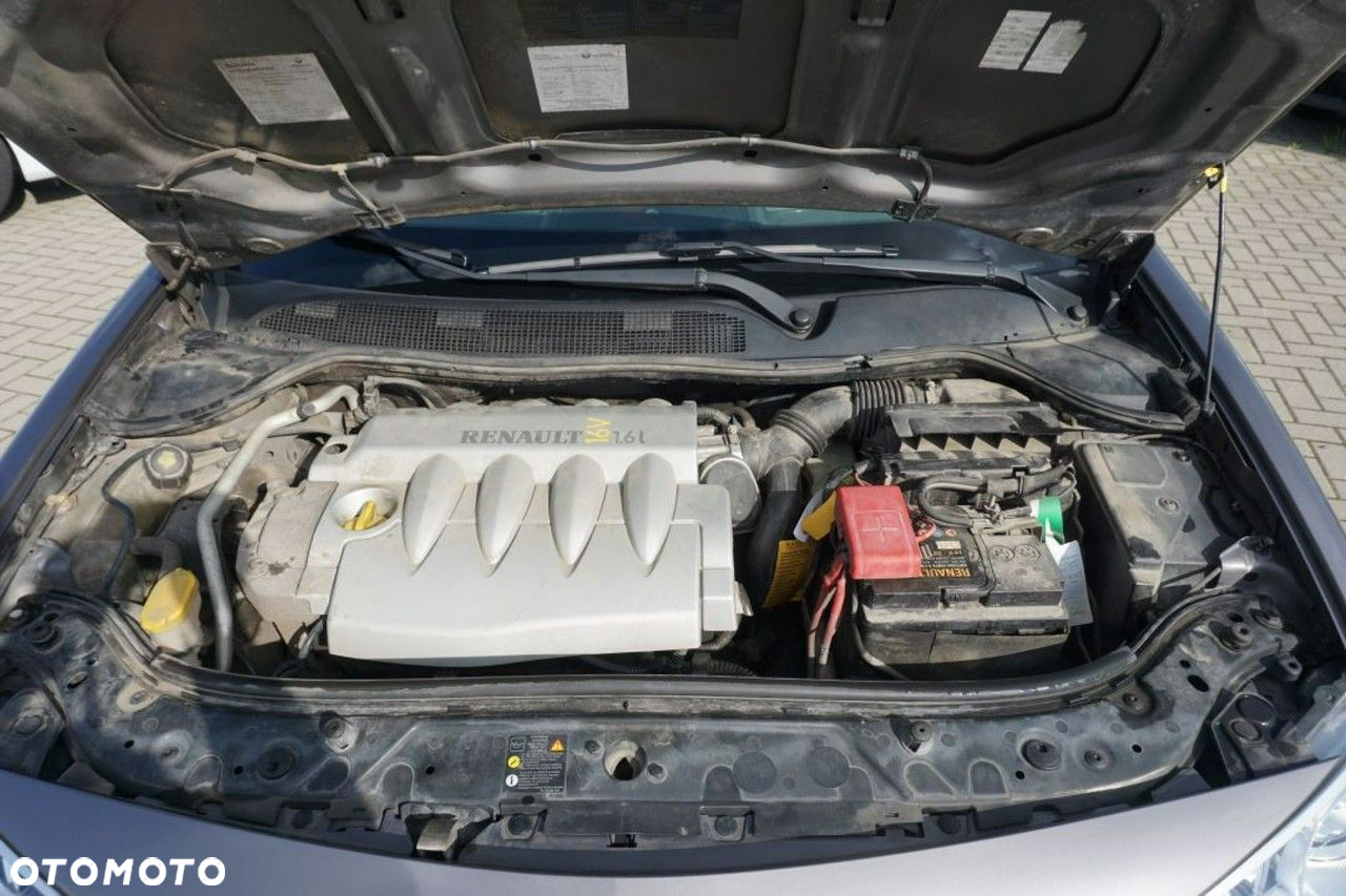 Renault Megane II 1.6 16V Alize - 12