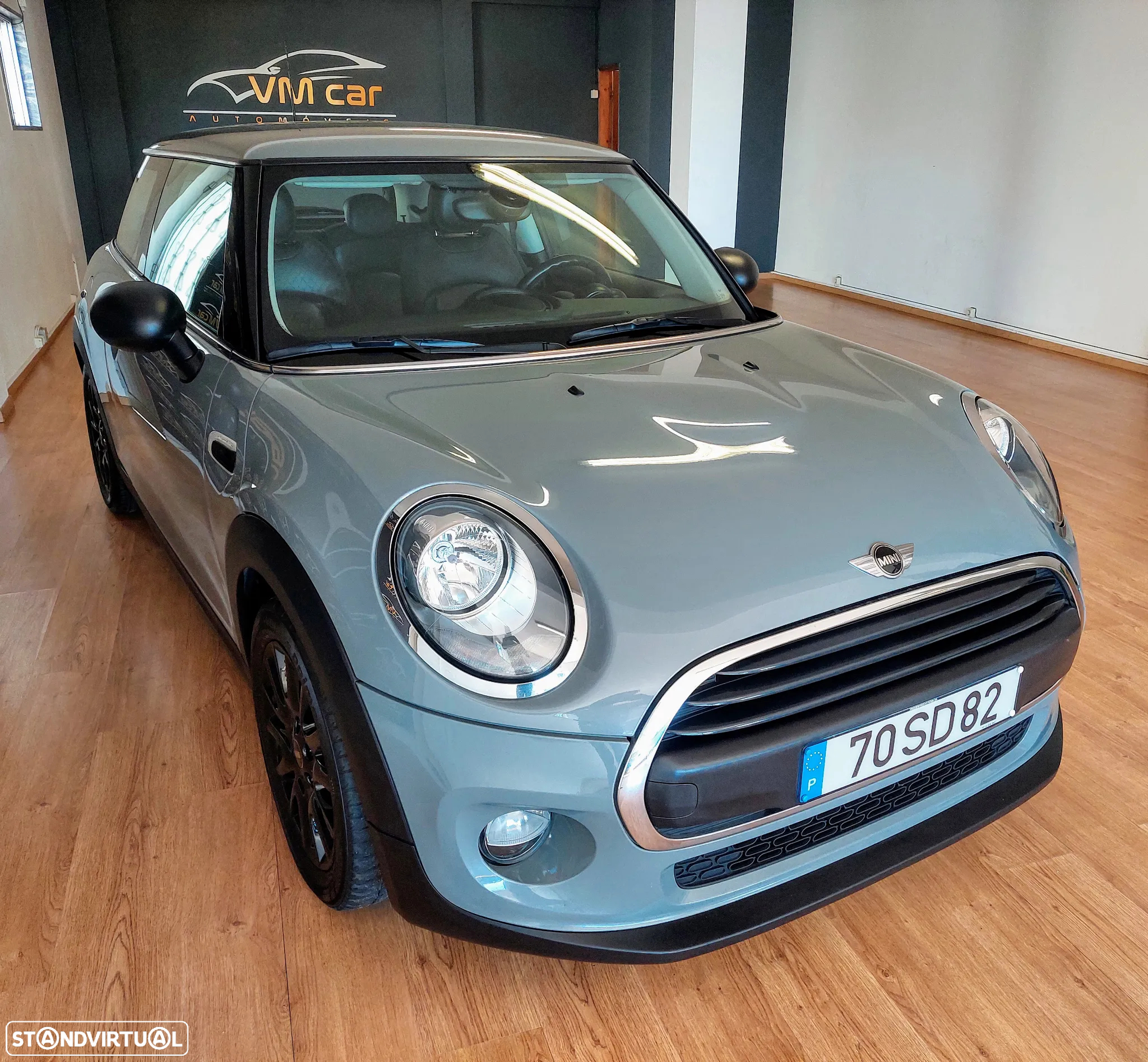 MINI 3 Portas One D - 19