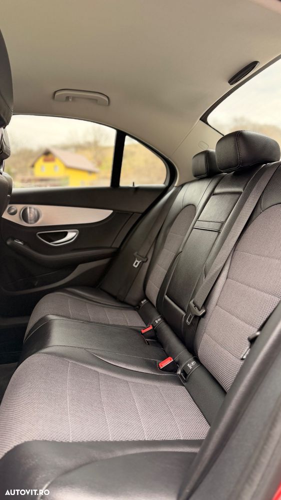 Mercedes-Benz C 220 d 4Matic 7G-TRONIC Avantgarde - 17