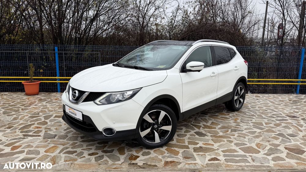 Nissan Qashqai 1.5 DCI N-Connecta - 1