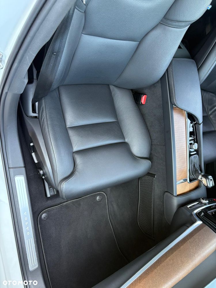 Volvo S90 D4 Inscription - 25