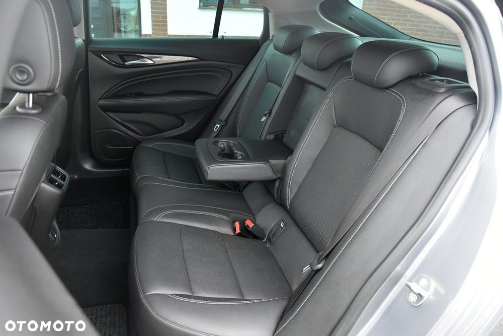 Opel Insignia 1.6 Innovation - 22