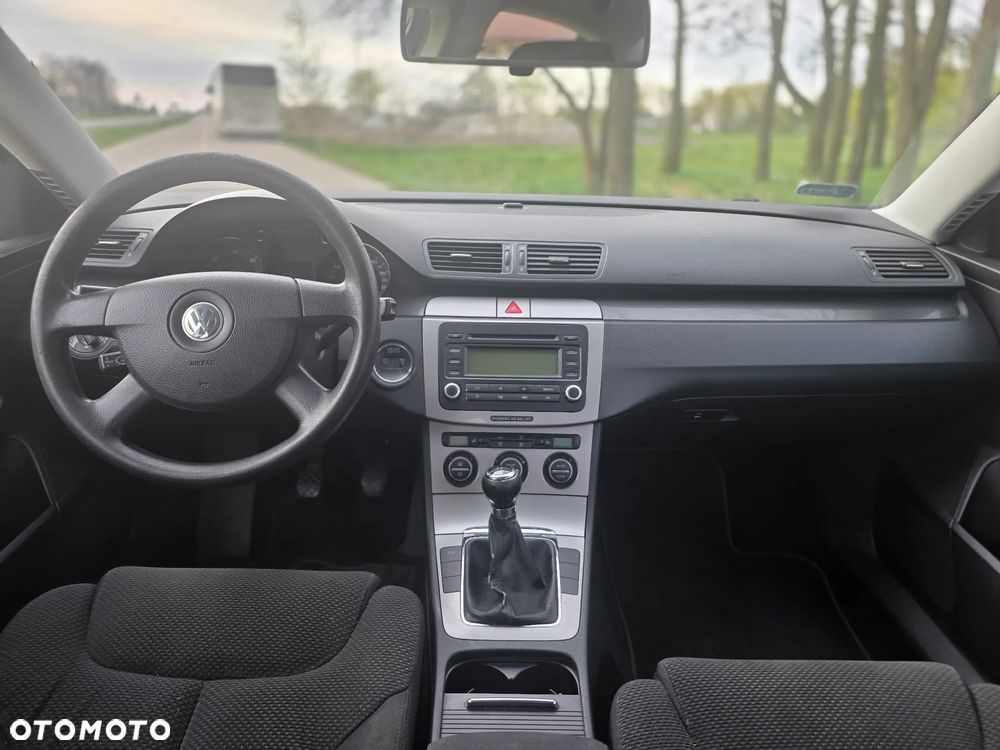 Volkswagen Passat 1.9 TDI Comfortline - 20