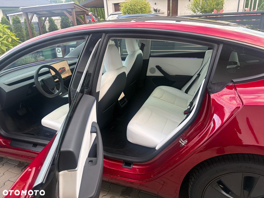 Tesla Model 3 - 21