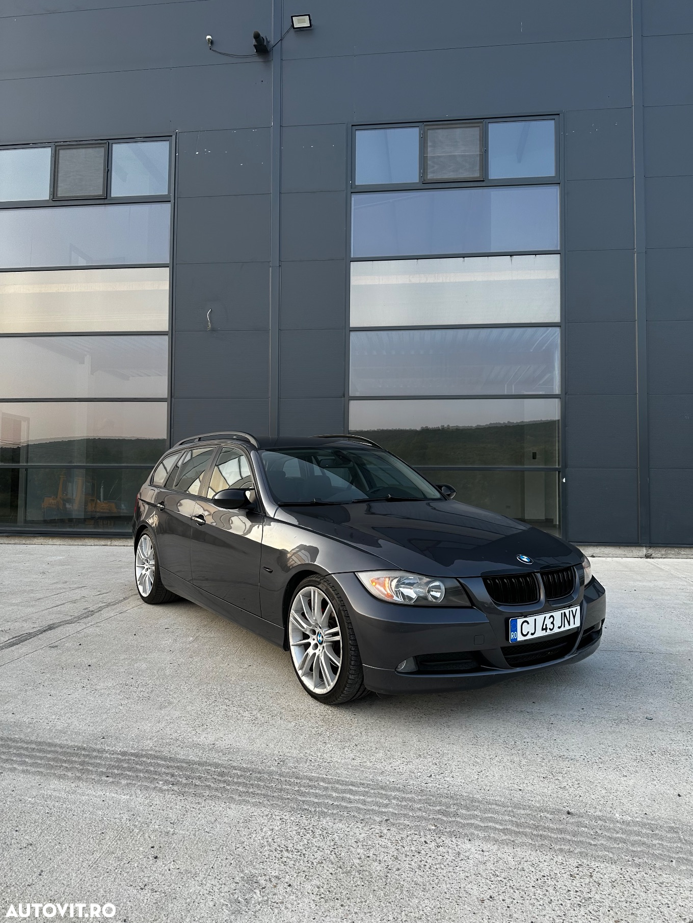 BMW Seria 3 318d - 2