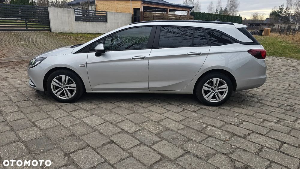 Opel Astra 1.6 CDTI Essentia - 12