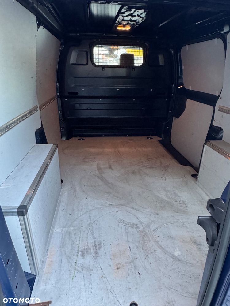 Opel vivaro - 8