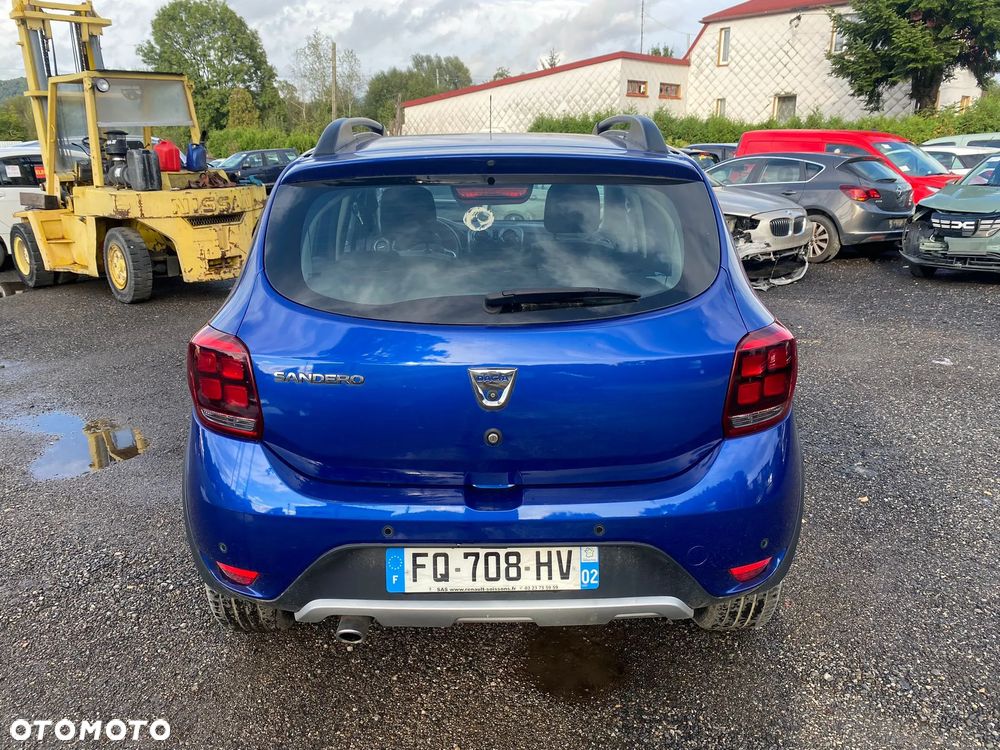 Dacia Sandero Stepway Blue dCi 95 Prestige - 4