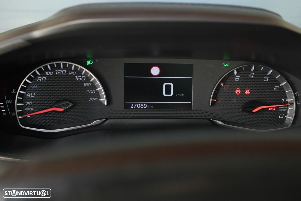 Peugeot 208 1.2 PureTech Allure - 23