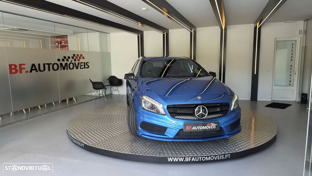 Mercedes-Benz A 180 d AMG Line - 11