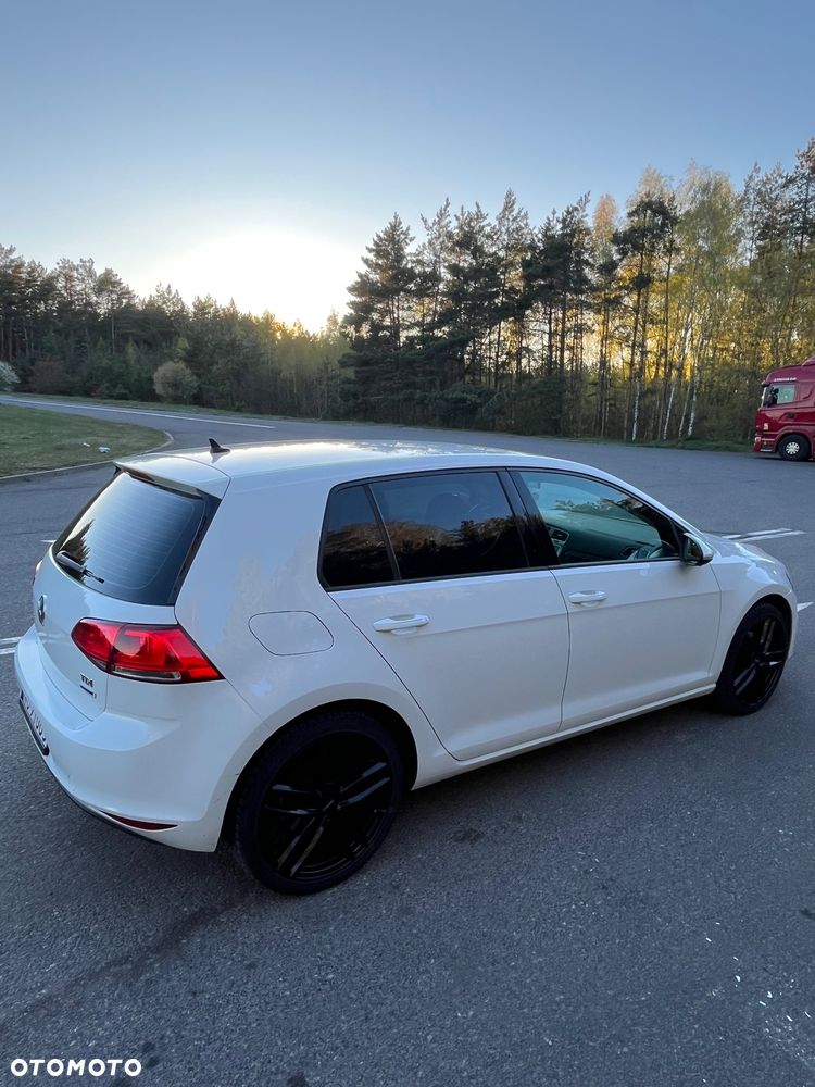 Volkswagen Golf 1.6 TDI BlueMotion Comfortline - 11