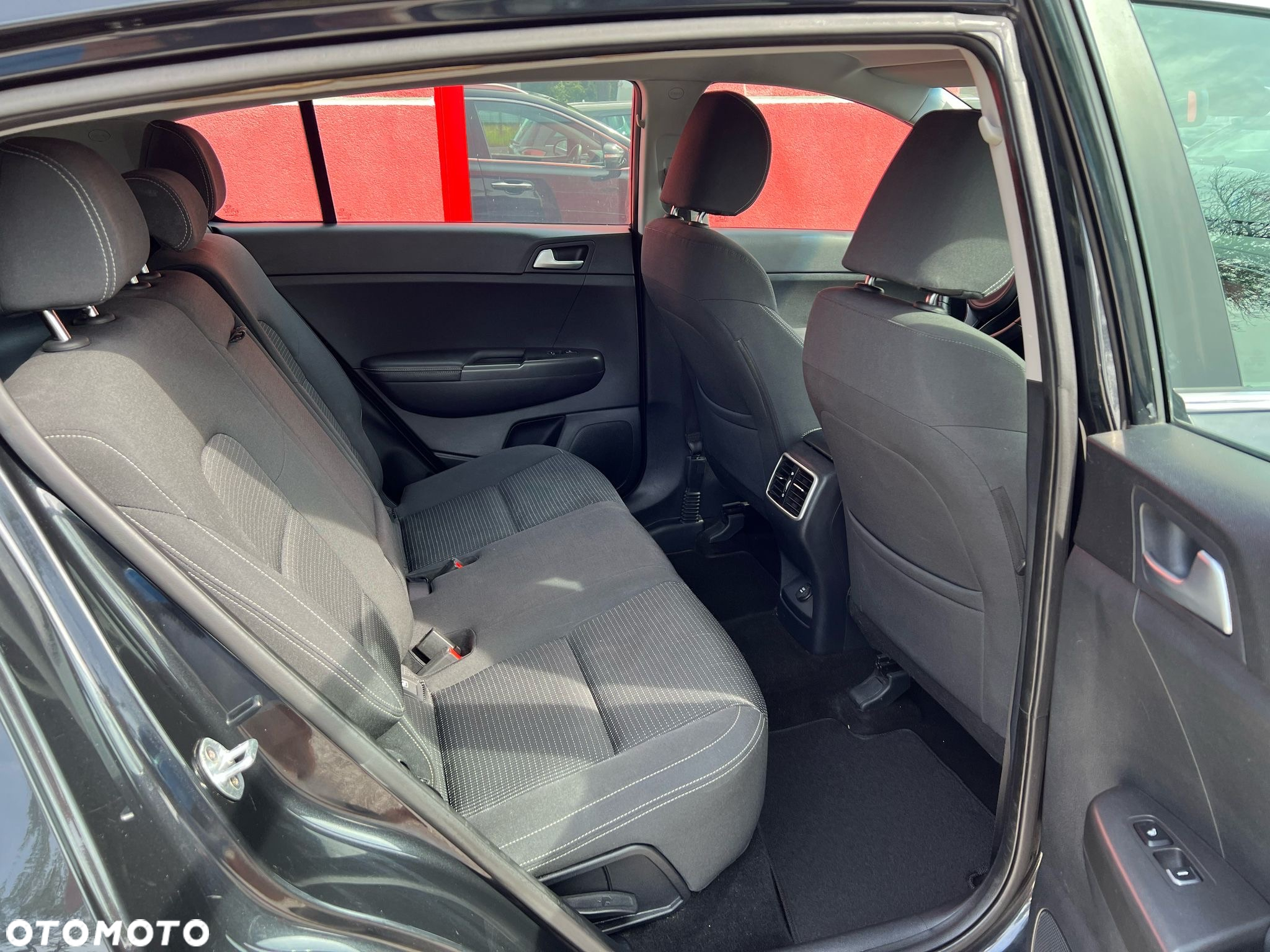 Kia Sportage 1.6 GDI 2WD DREAM-TEAM EDITION - 23