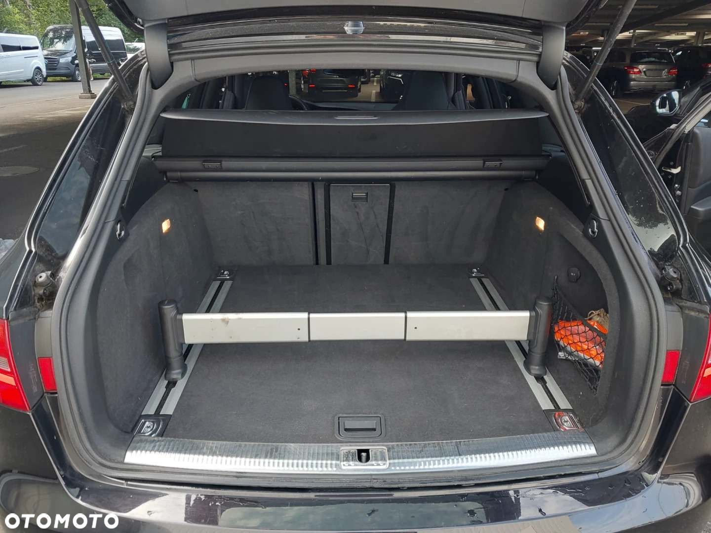 Audi RS4 Avant S tronic - 14