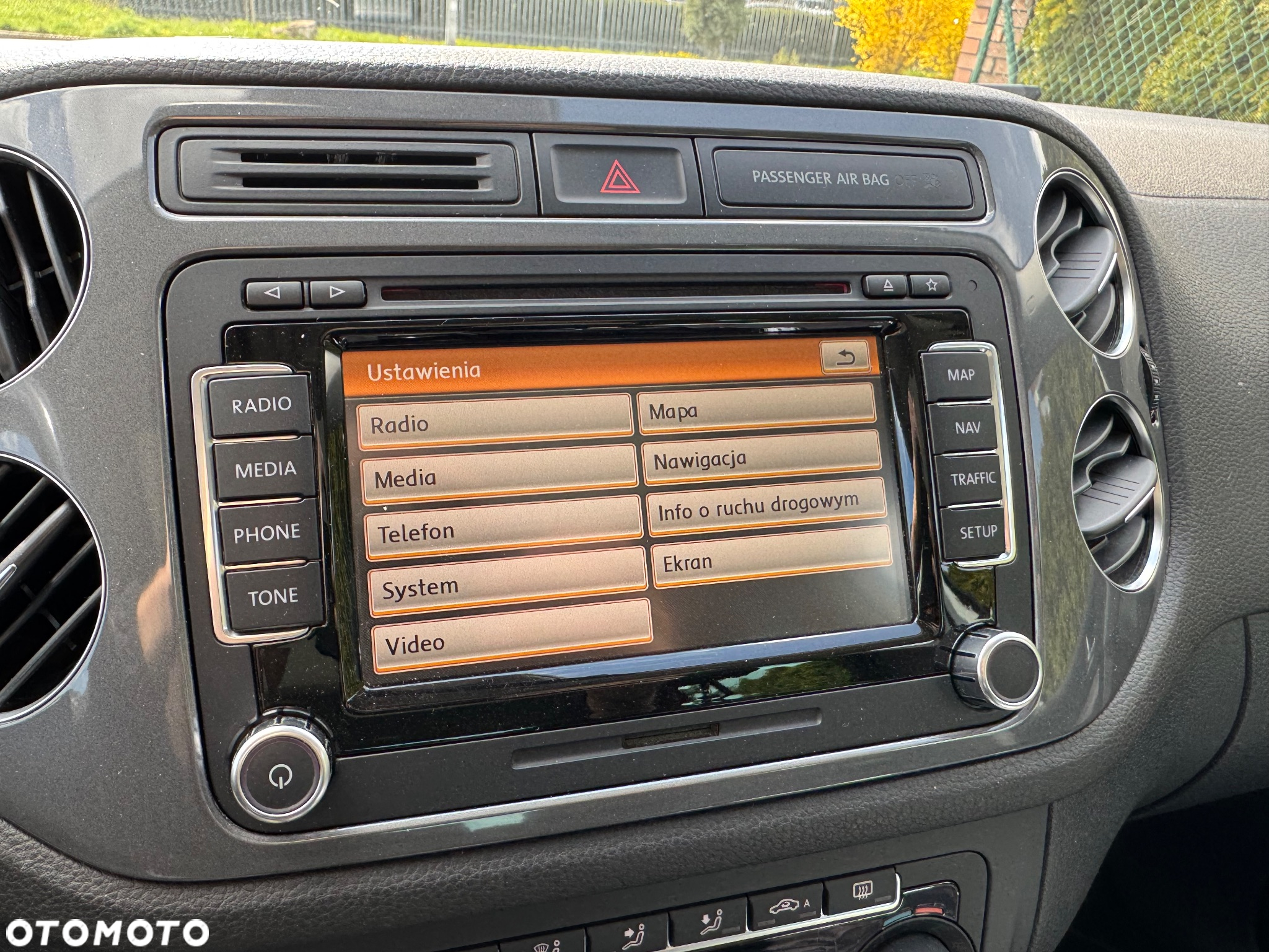Volkswagen Tiguan - 11