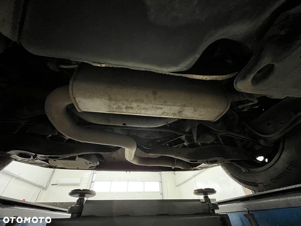 Volkswagen Touran 1.6 TDI SCR (BlueMotion Technology) DSG Comfortline - 33