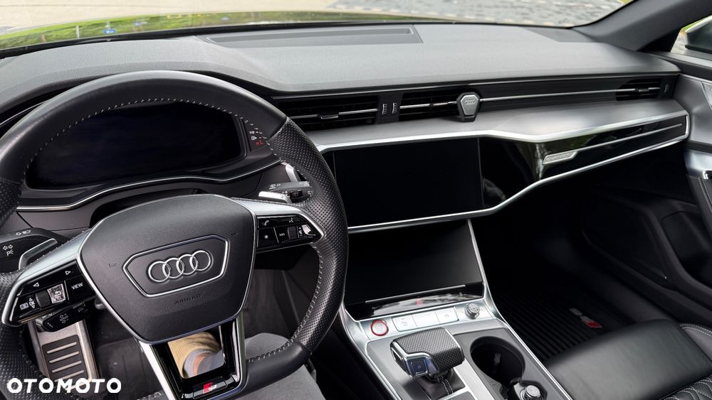 Audi S6 Avant - 16