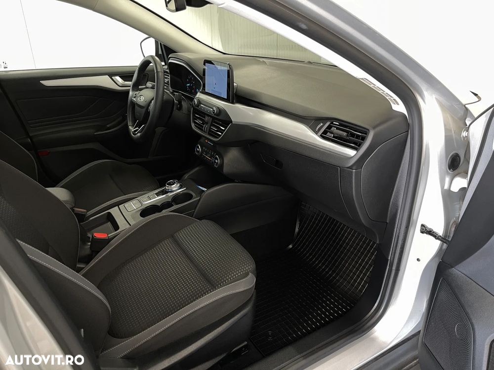 Ford Focus 1.0 EcoBoost Trend Edition - 10