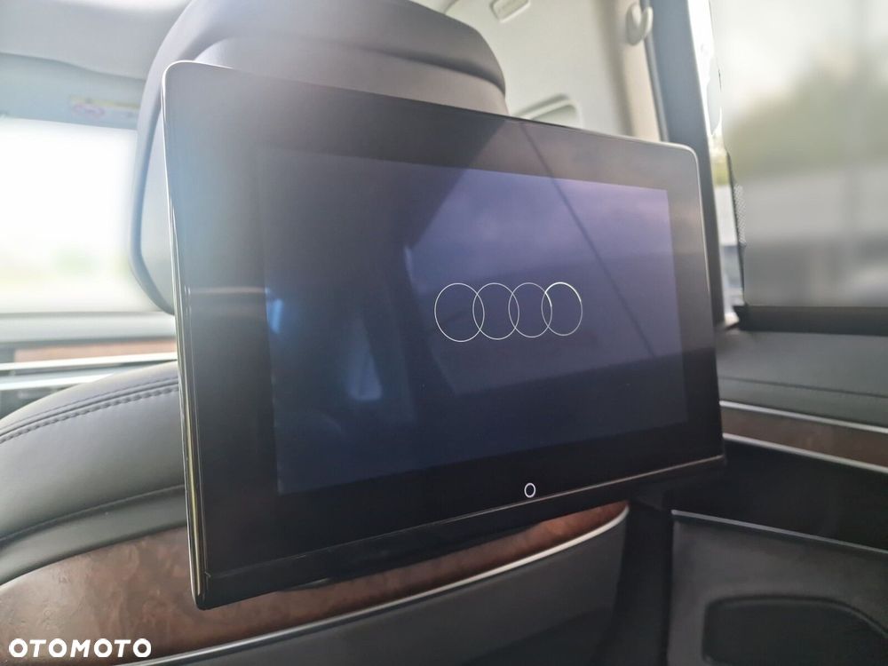 Audi A8 L 60 TFSI e Quattro Tiptronic - 32