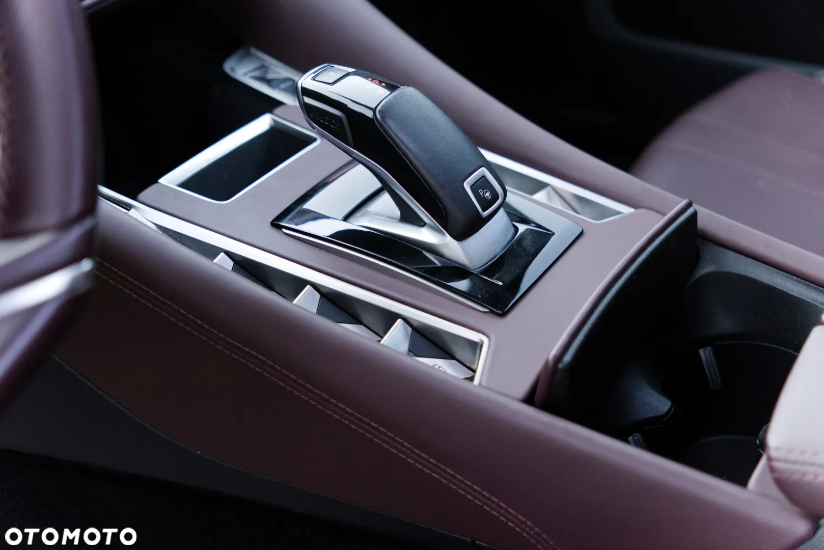 DS Automobiles DS 9 1.6 PureTech Rivoli + - 18