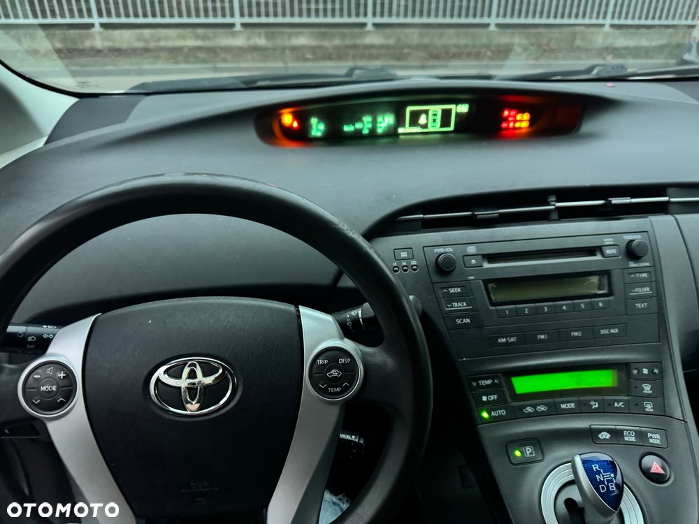 Toyota Prius 1.5 VVT-i Sol - 20