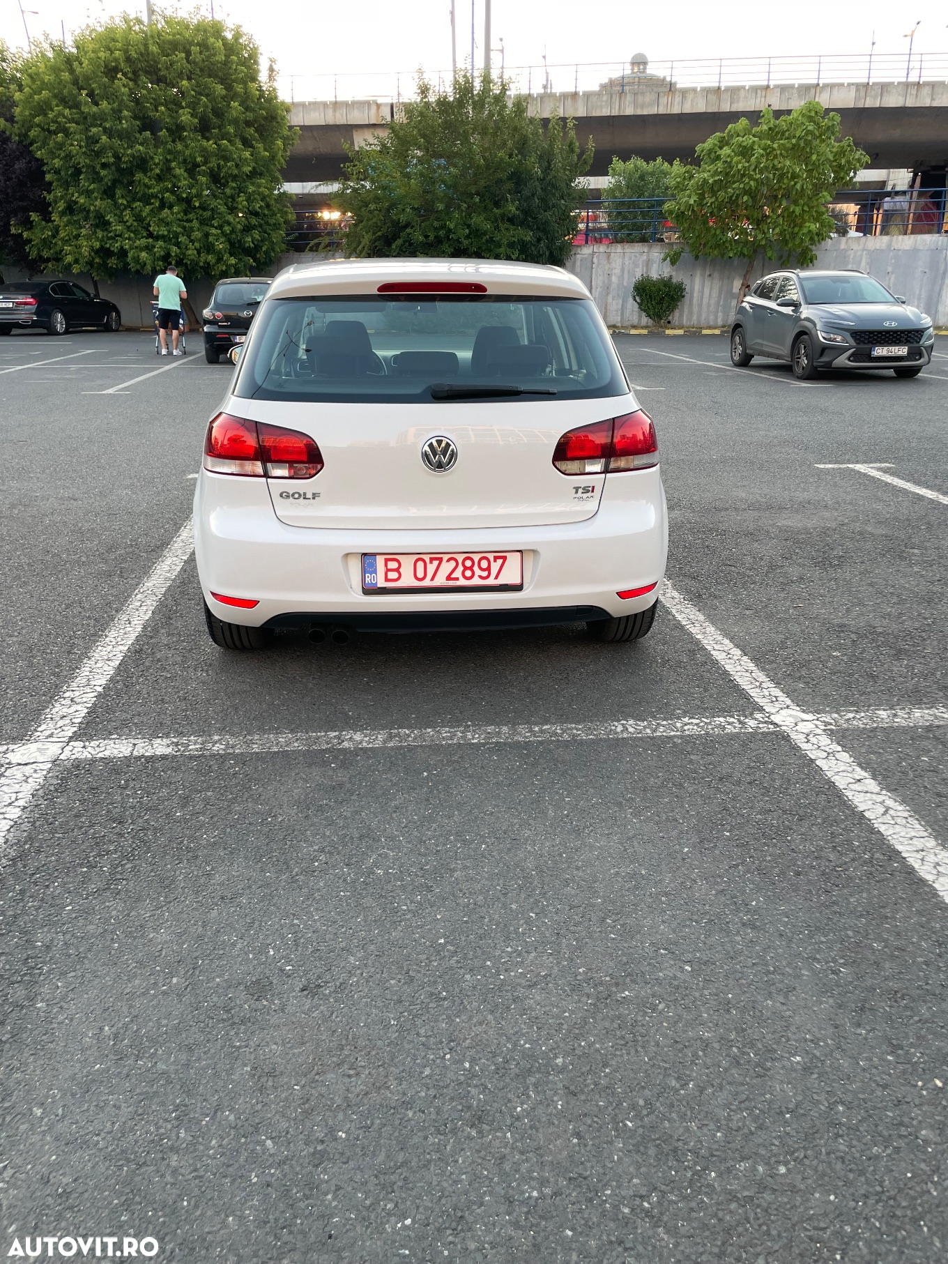 Volkswagen Golf 1.4 TSI Highline DSG - 5