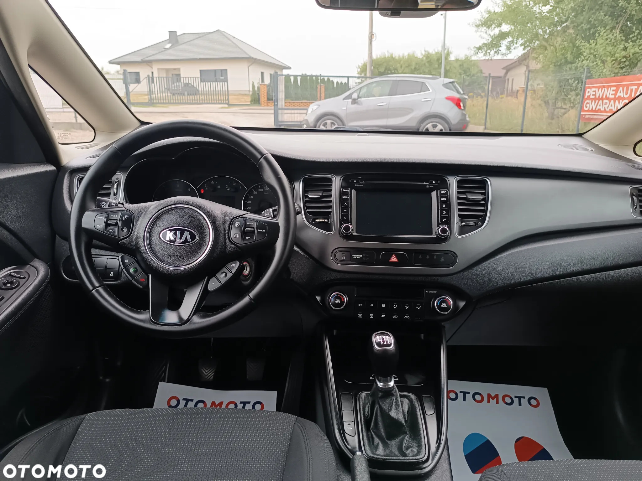 Kia Carens 1.7 CRDi 115 Fifa World Cup Edition - 24