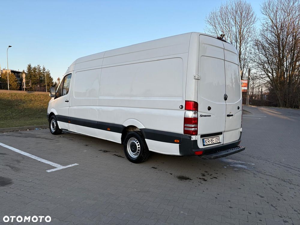 Mercedes-Benz Sprinter - 6