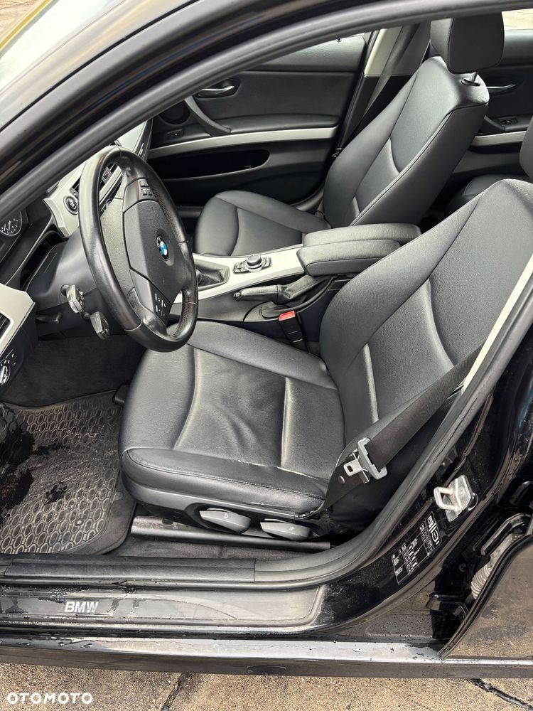 BMW Seria 3 316d - 14
